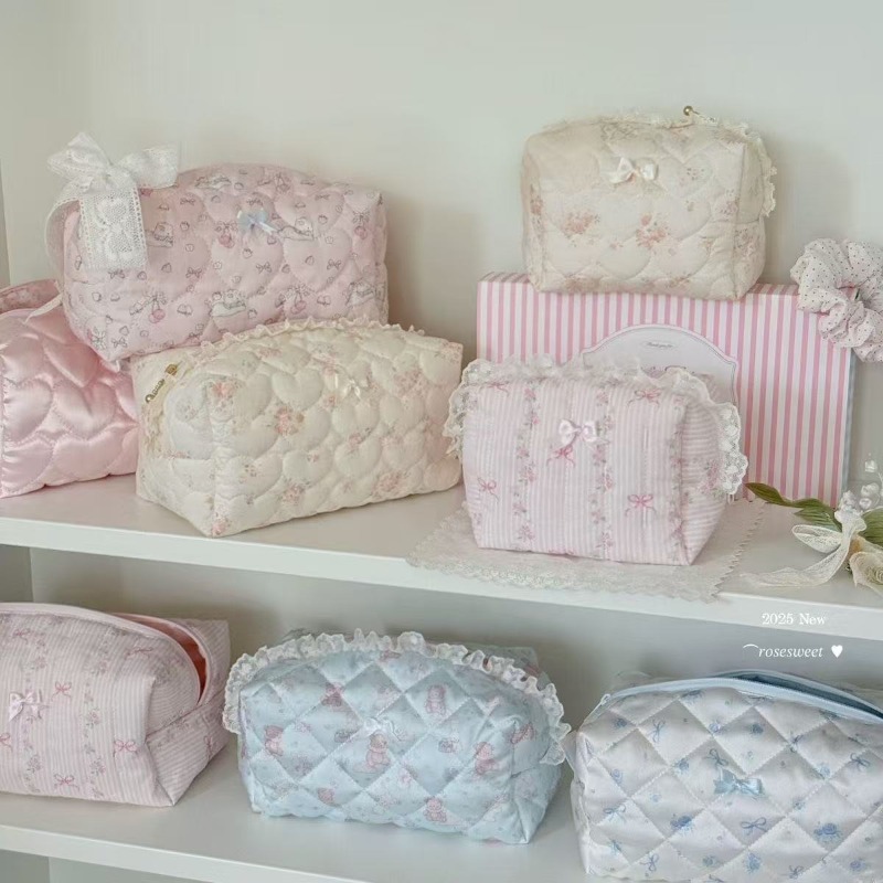 Beauty Makeup Edit - New Sweetheart Portable Large Capacity Washroom