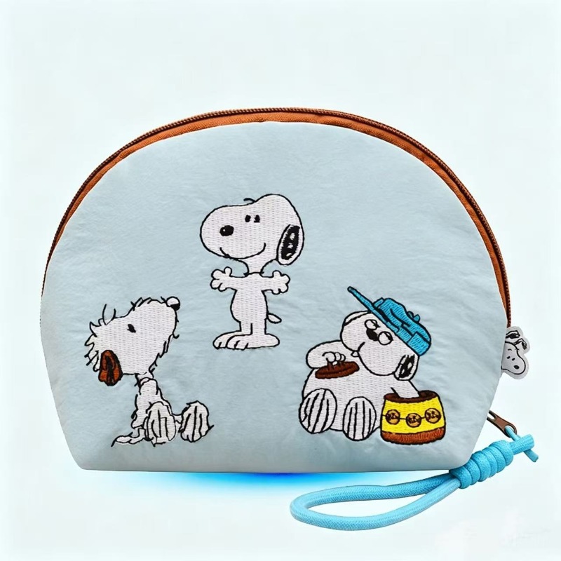 Authentic Cartoon Snoopy Cute  - огляд і ціна Beauty Makeup Edit