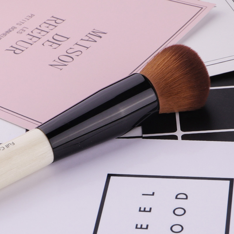 Powder Makeup Brush Wood Handl - огляд і ціна Concealer Full Coverage